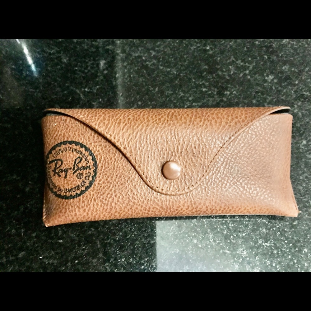 Ray-Ban Luxotica Italian Tan Leather Formed Case